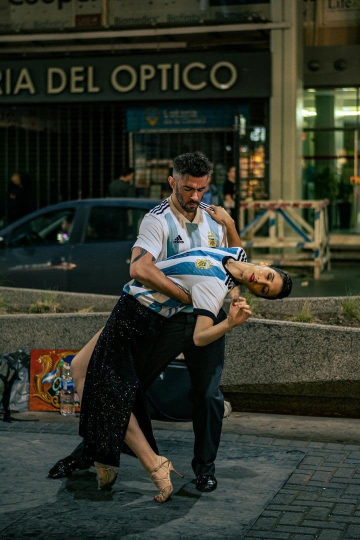 Gamze Yıldız dancing tango